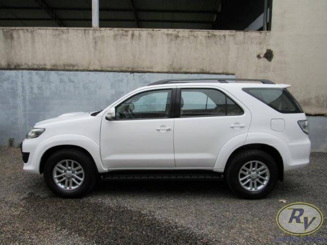 HILUX SW4 2013/2013 3.0 SRV 4X4 16V TURBO INTERCOOLER DIESEL 4P AUTOMÁTICO