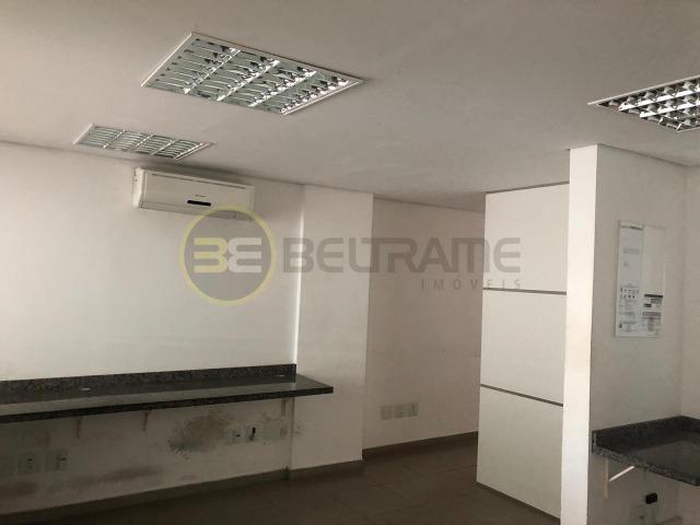 Enorme salão em local privilegiado, frente para colombo - Foto 14