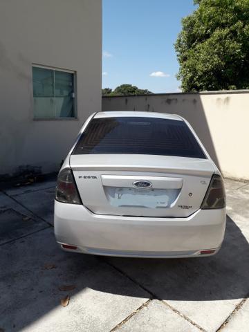 Fiesta Sedan - Foto 4