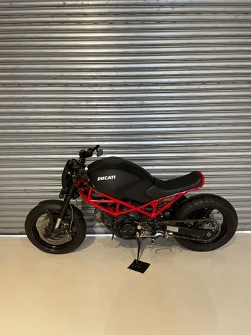 DUCATI MONSTER 695