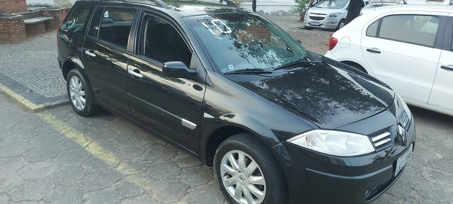 MEGANE GRAN TOUR DYNAMIC AUTOMÁTICA