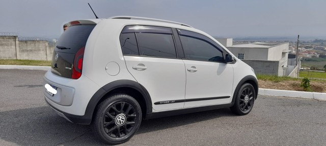 VW CROSS UP! IMOTION