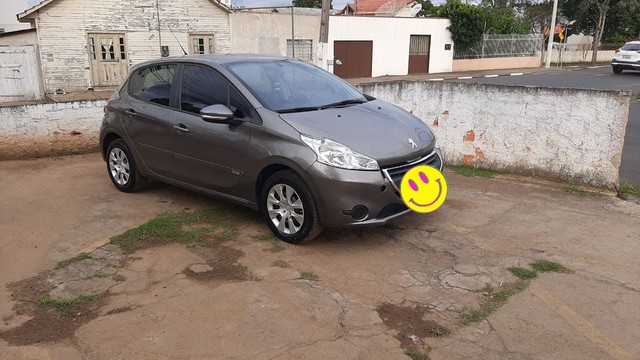 PEUGEOT 208 ANO 2014