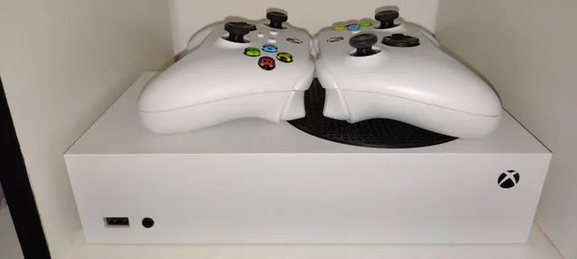 Xbox séries S 2 controles 