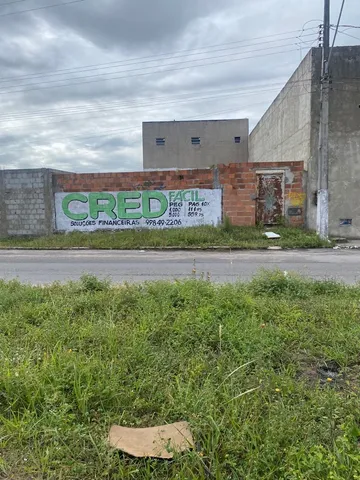 Terreno na avenida do Albano Franco