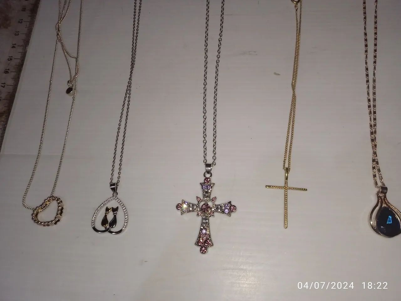 Gargantilhas, lote com cinco peças diferentes  - Foto 5