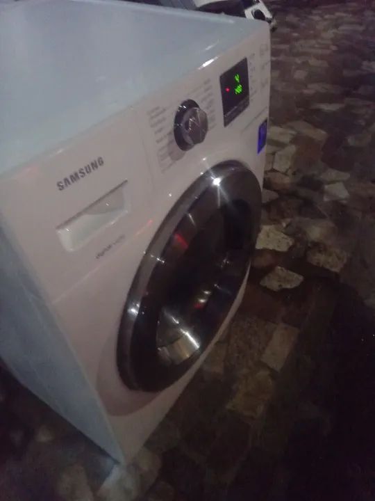 Lava e seca samsung com garantia e o frete incluso - Foto 4