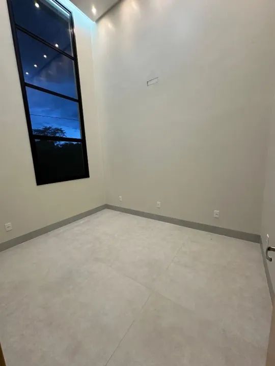 Casa térrea, 4 suítes plenas, lote: 589 m², área construída: 300 m², com área de lazer em  - Foto 4