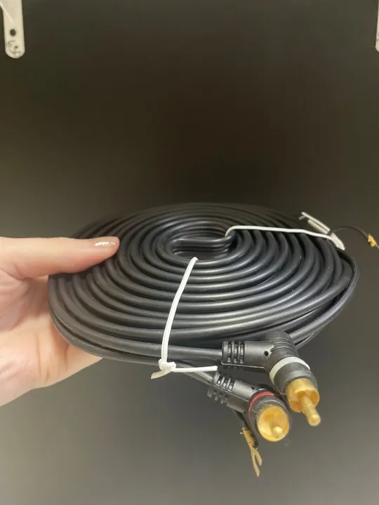 Cabo para som RCA 5 metros comum emborrachado 2 machos 1 femea e fio remote
