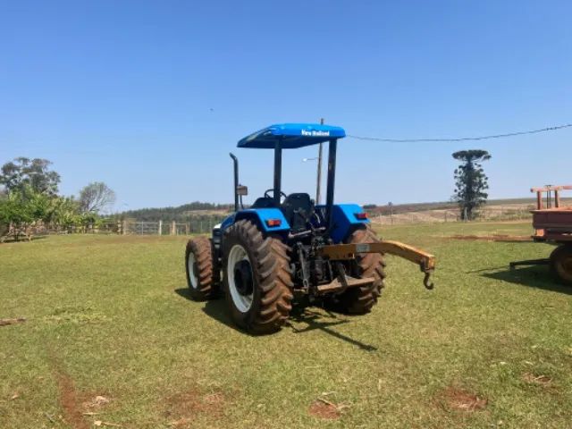 Vendo trator NH TL 75 E