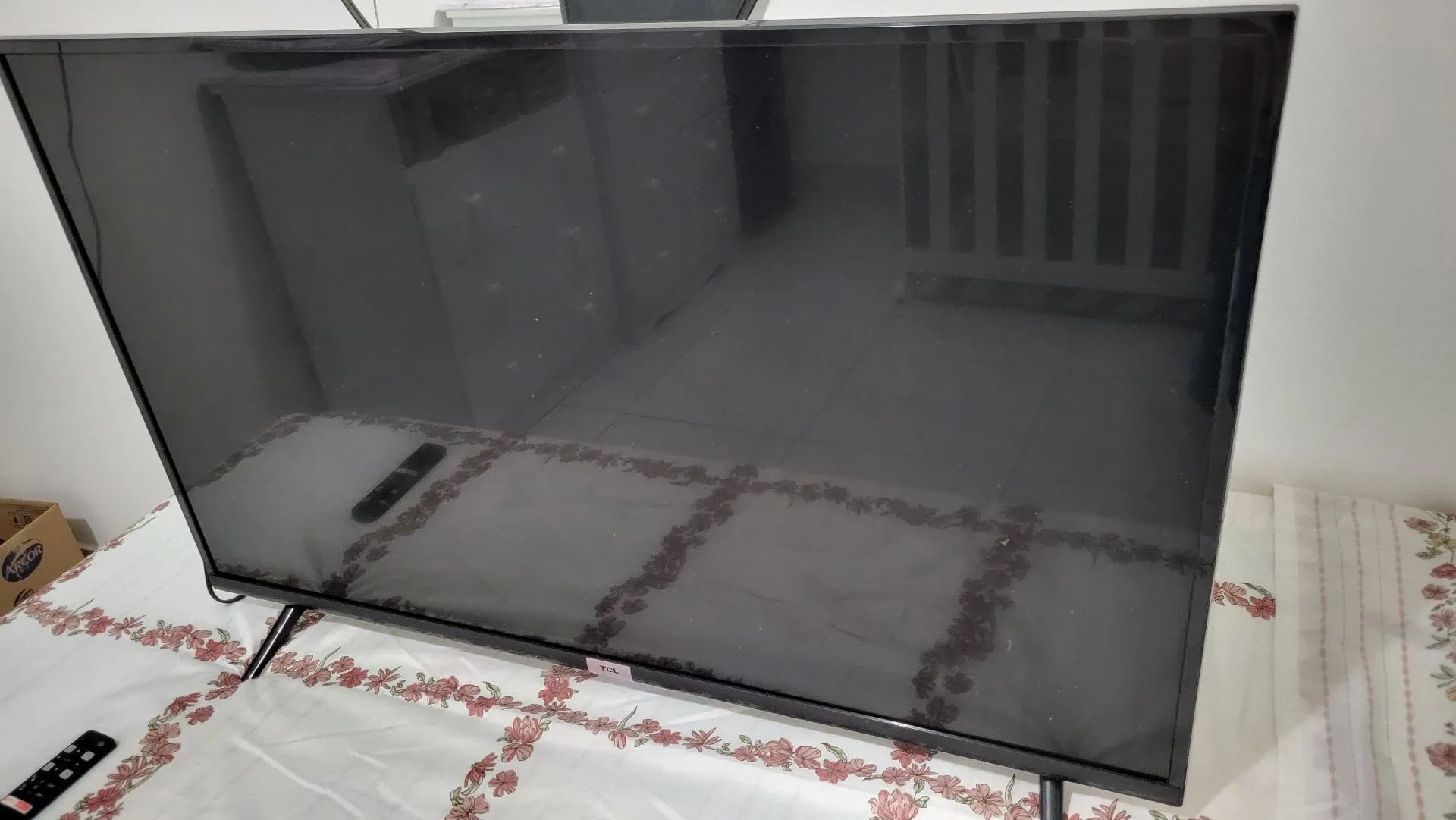 TV TCL com defeito na tela - Foto 5