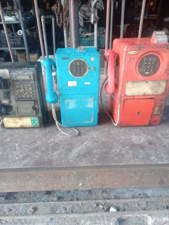 Old Public Telephone Booth64315482057474120