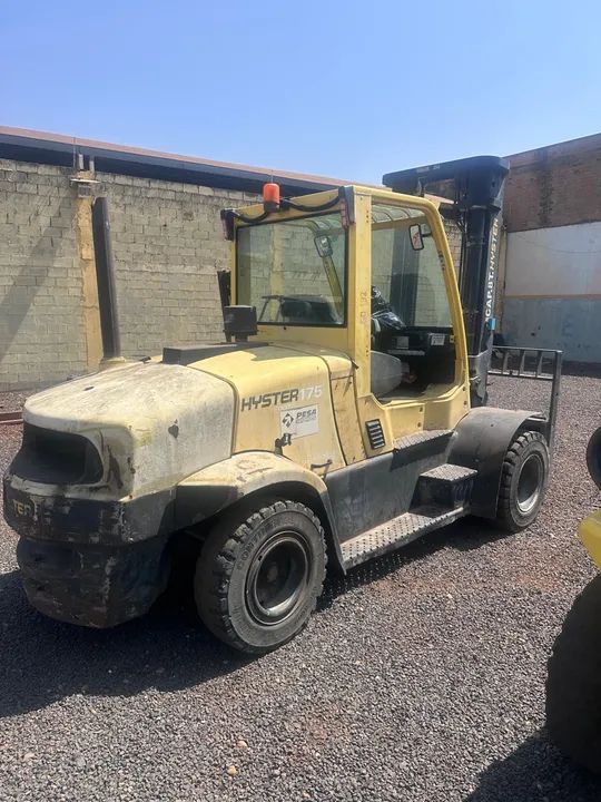empilhadeira HYSTER h175ft ano 2014 diesel 8,5 ton !! Muito nova  - Foto 3