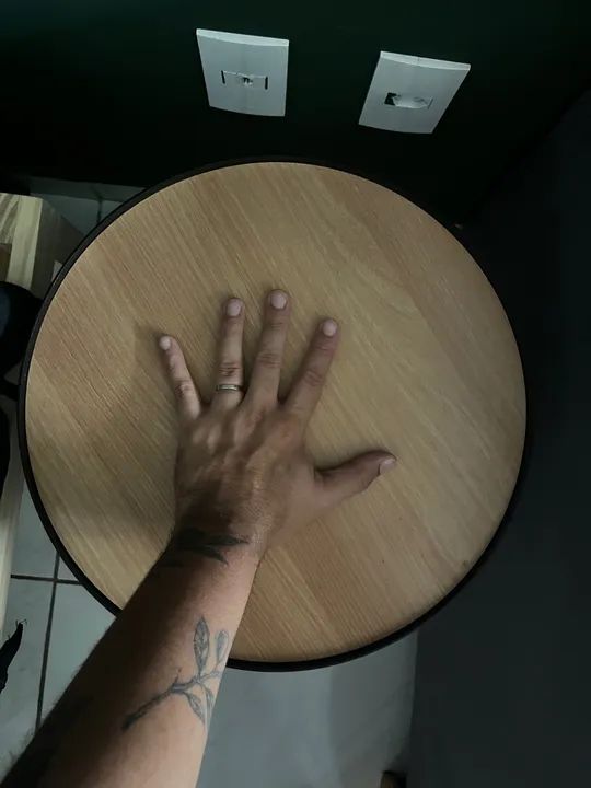 Mesa lateral muito nova - Foto 2