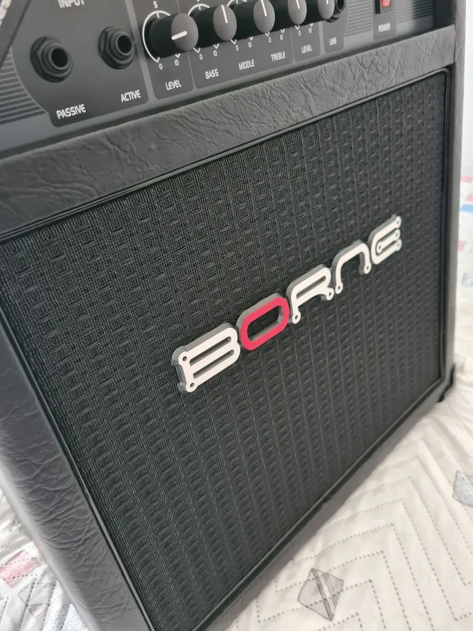 Amplificador de Baixo - Borne CB100