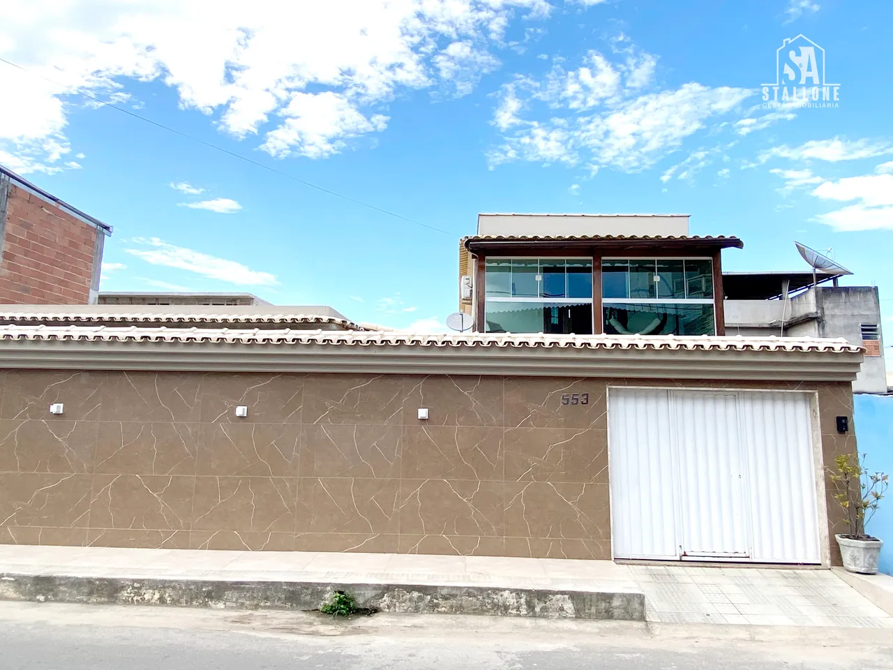 Excelente casa financiável de 4 quartos próxima a praia em Itaipava - ES