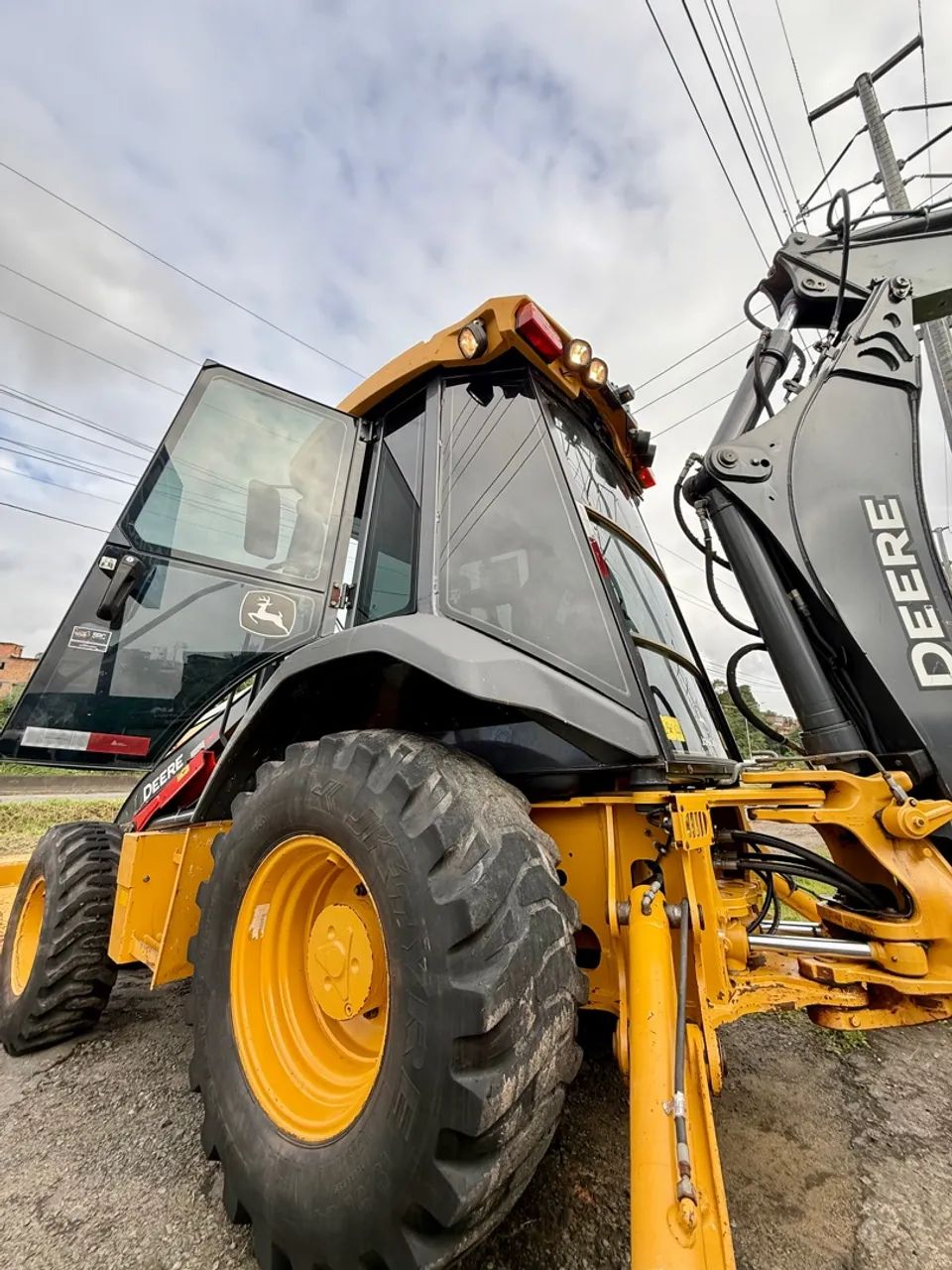RETROESCAVADEIRA JHON DEERE 310L 2022 - Foto 3