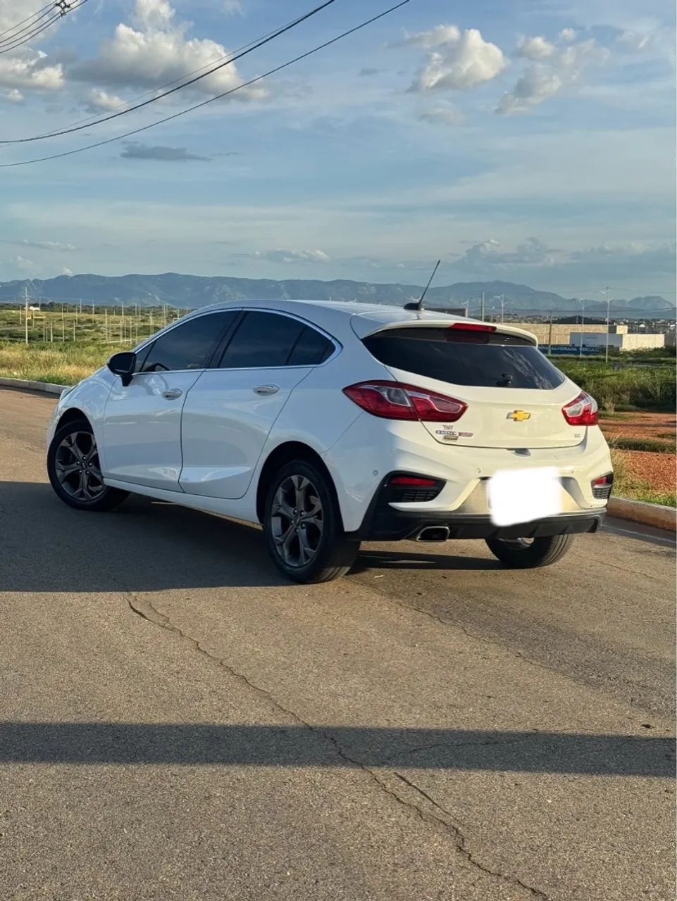 Cruze Hatch LTZ 2017 - Foto 2