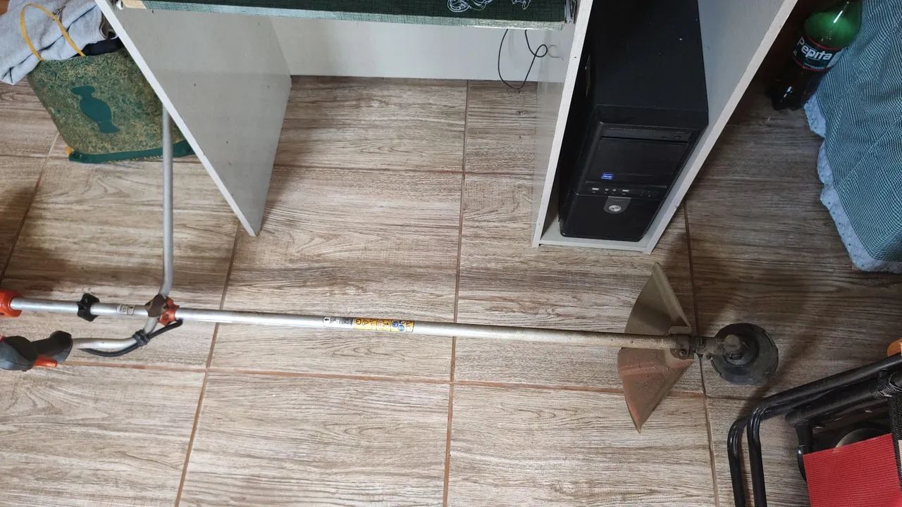 Roçadeira a gasolina husqvarna  - Foto 4