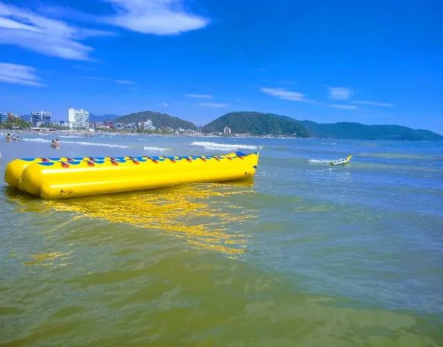 Banana boat com 22 lugares