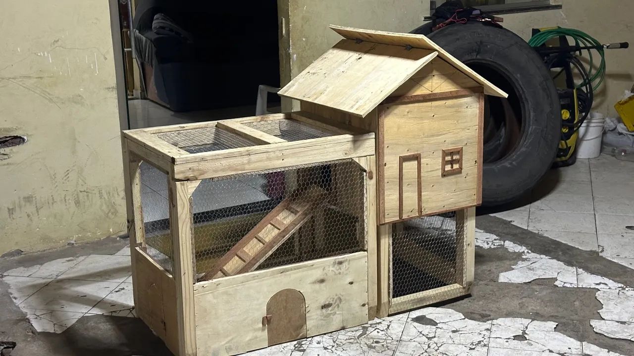 Casinha para animais (FEITA POR ENCOMENDA)