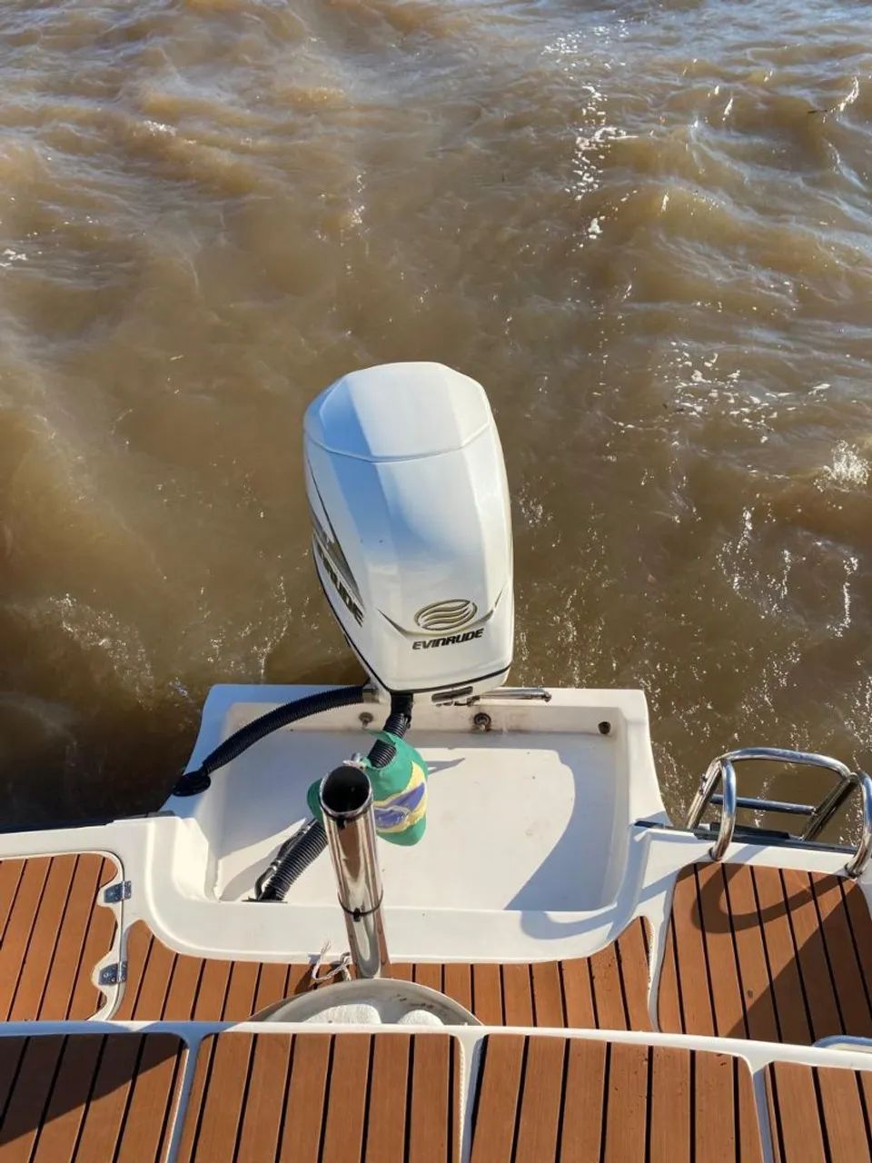 Lancha HD Marine 7.9 Cuddy 26 pes - Foto 6