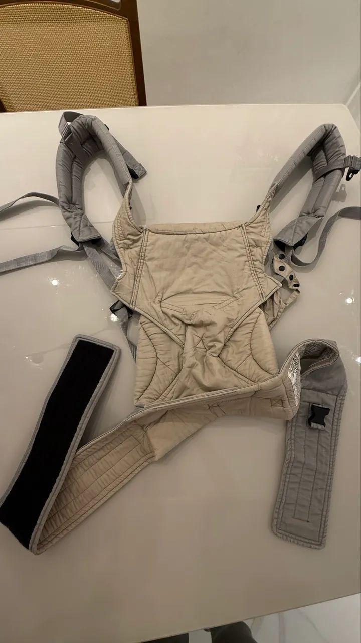 Cangurú Ergobaby modelo 360 super novo  - Foto 4