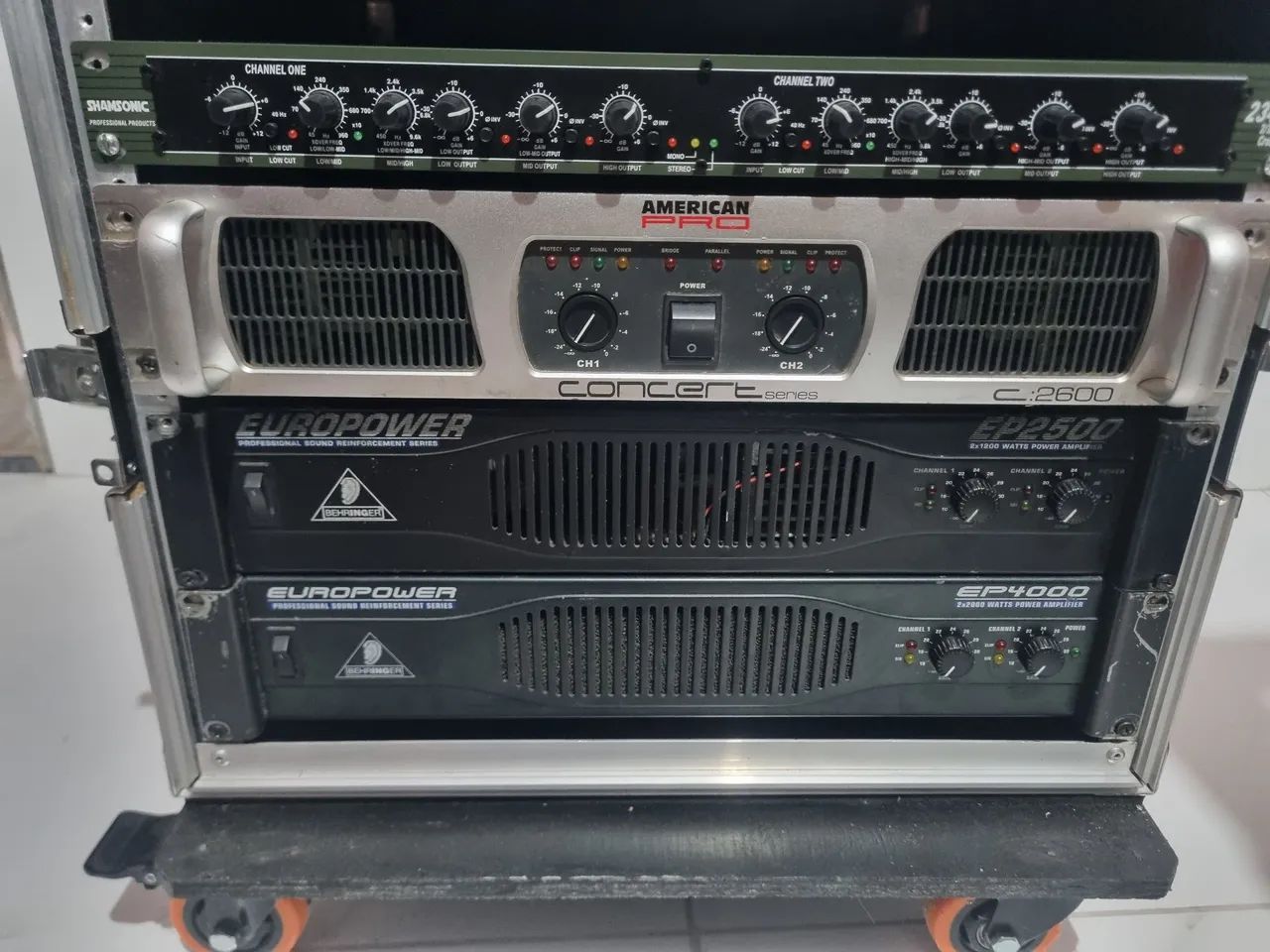 Amplificador Behringer, Novik, Times one, american pro - Foto 3