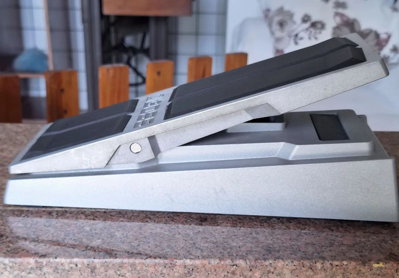 Vendo pedal de volume usado boss fv500h - Foto 4