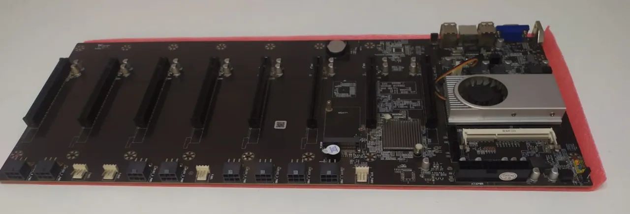 Placa mae com processador integrado e 8 x Entradas de placa de video, aceito cartão - Foto 3