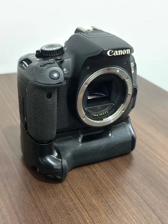 Câmera Canon EOS Rebel T4i
