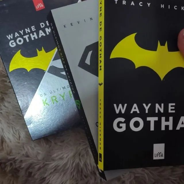 "Wayne De Gotham, Os Últimos Dias De Krypton - Box" - Foto 2