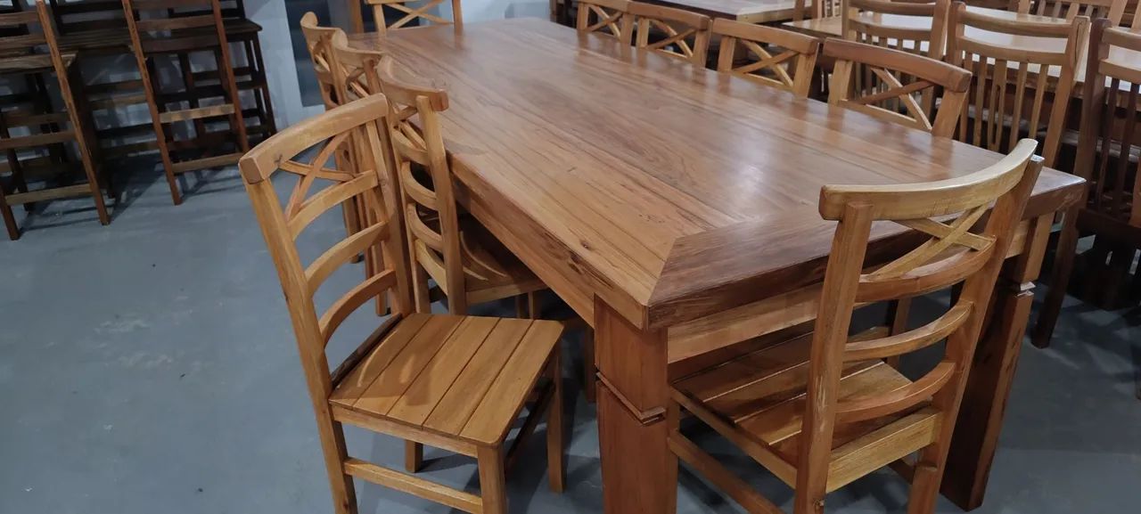 Mesa com 10 cadeiras 2.50x1 $ 4.899,00 nova e a pronta entreg frete grátis a - Foto 2