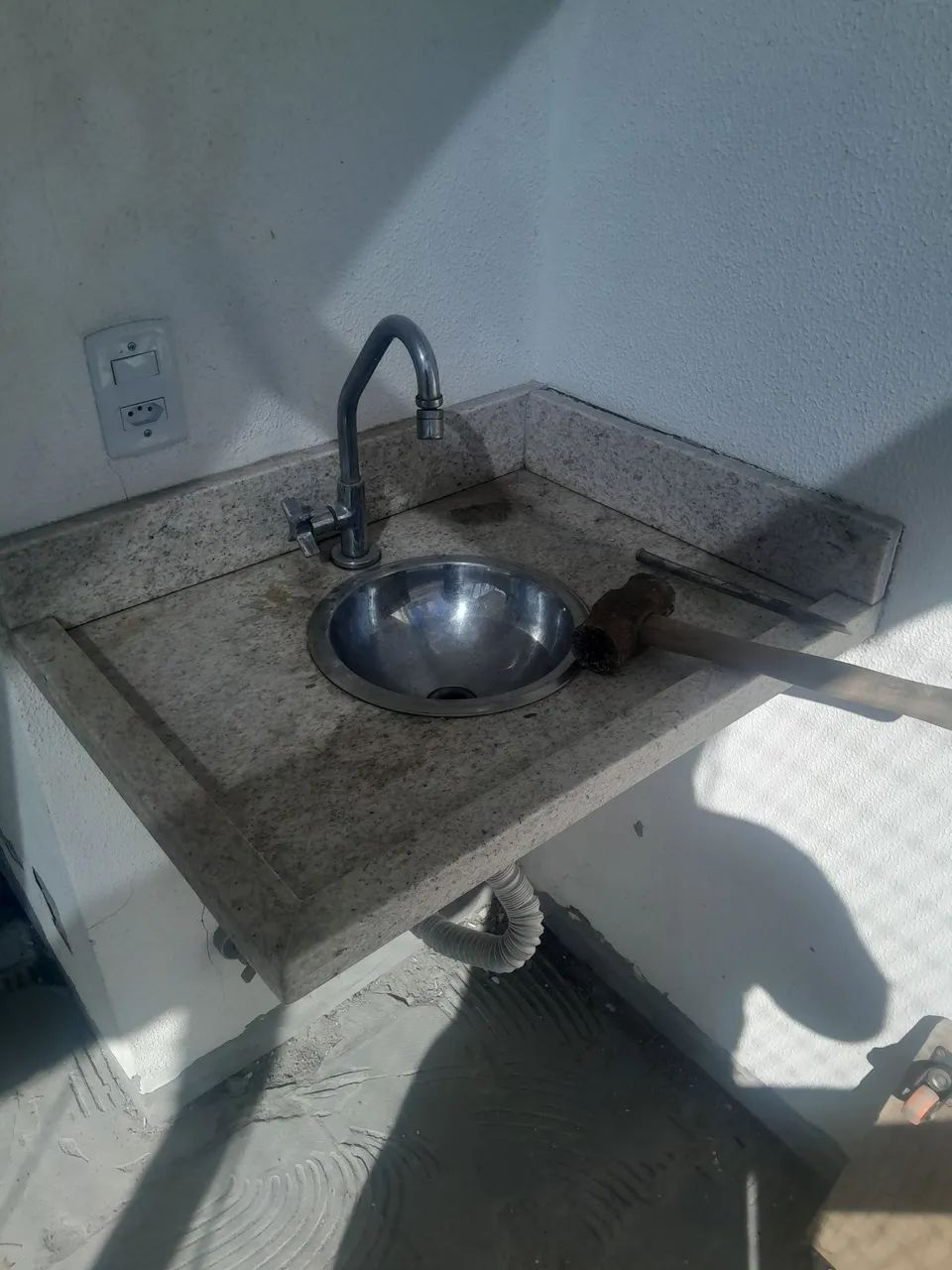 Cuba/Pia de Inox com Bancada de Granito - Foto 3