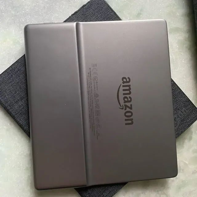 Kindle Oasis 9ª Geração - 8GB | Semi-novo com Capa Original - Foto 2