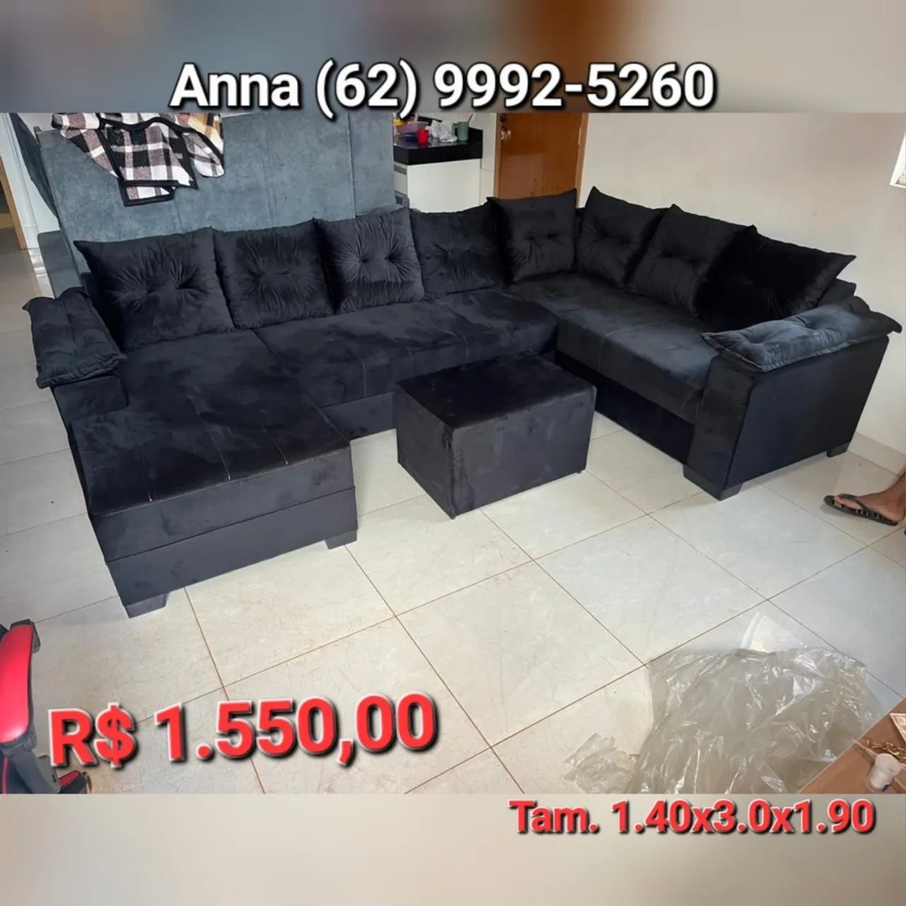 Sofá de Canto Preto com Puff - Conforto e Elegância