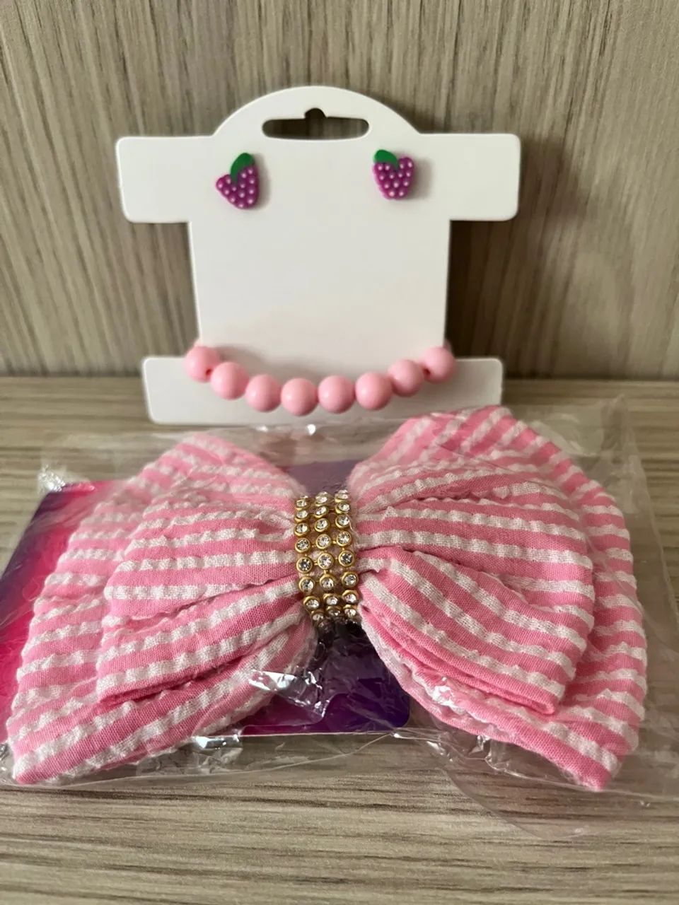 Kit de Acessórios Infantil: Laço, Pulseira e Brincos - Foto 3