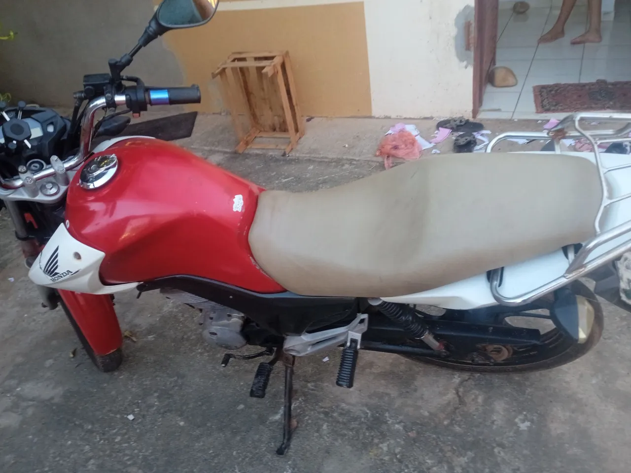 Vendo moto em Cuiabá