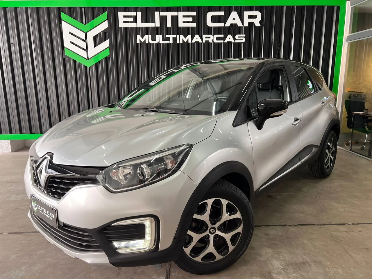 Captur Intense 1.6 CVT 2020 (impecavel)