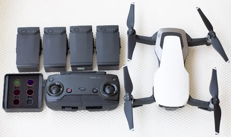 Drone DJI Mavic Air Fly More Combo c/ 4 Baterias + Filtro de Lentes PGytech