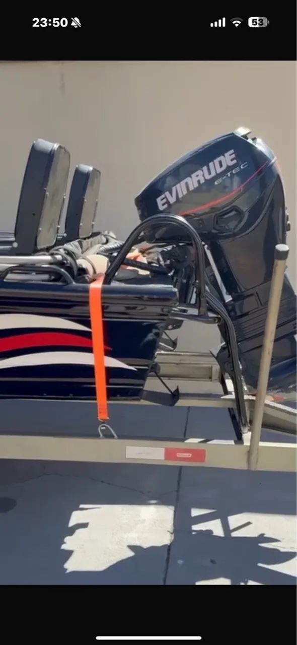 Lancha calaça motor evinrude 60 - Foto 2