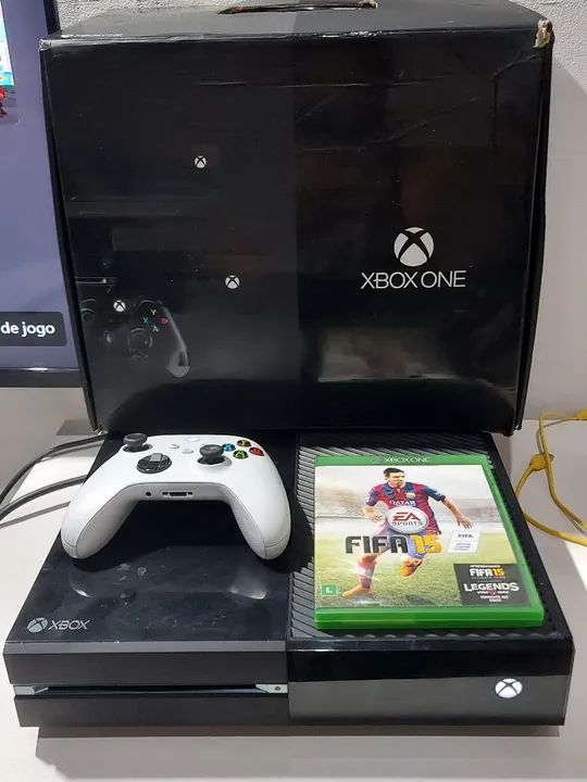 Xbox One - Console + Jogo FIFA 15