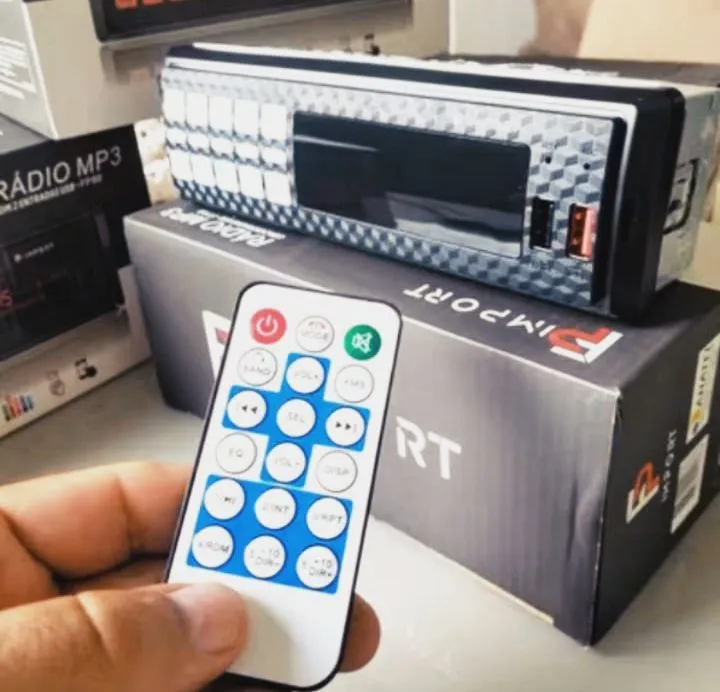 Som automotivo MP3 com controle remoto
