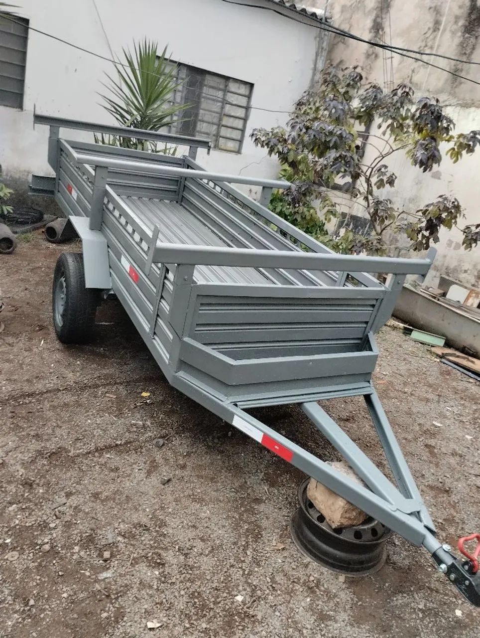 Carretinha reboque nova 