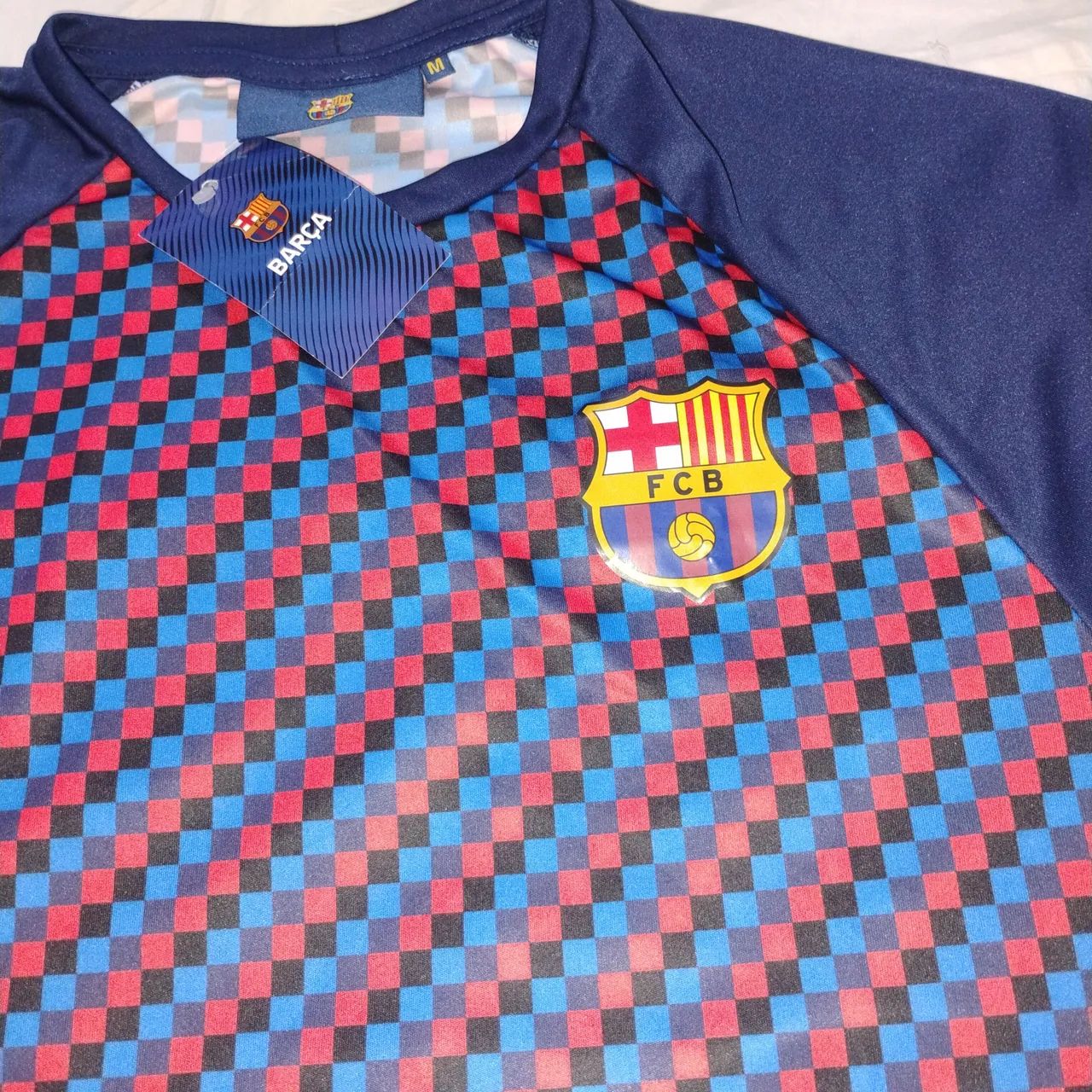 Camiseta do Barcelona - Tamanho M - Nova - Foto 2