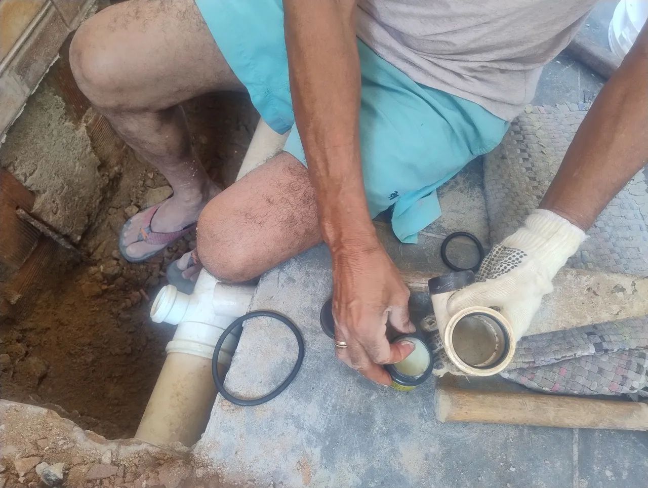 Bombeiro Hidráulico E outros - Foto 3