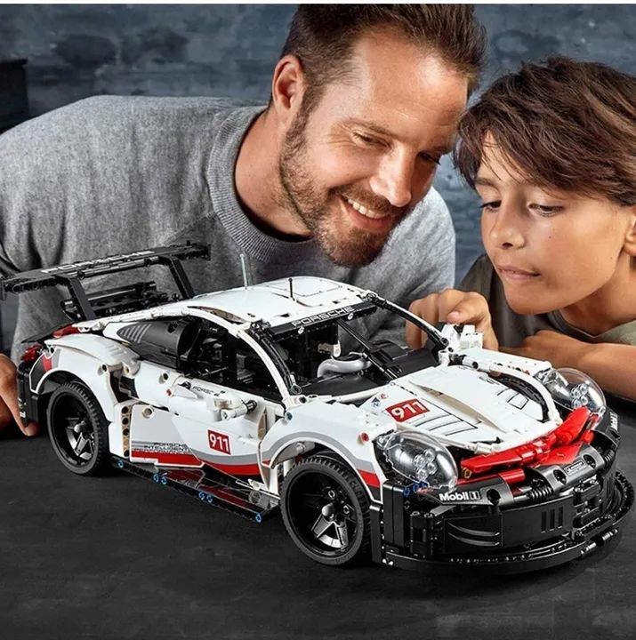Blocos de montar LegoTechnic porshe 911 RS  1580 peças