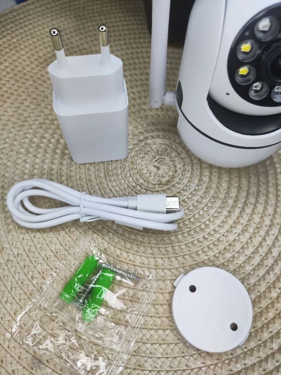 Smart Wi-Fi baby monitor camera64313444105089121