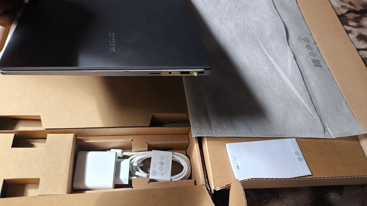 Galaxy book 4  - Foto 3