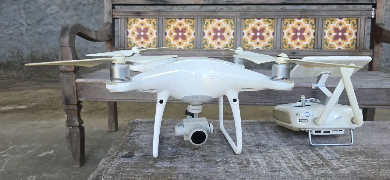 DJI PHANTOM 4 PRO + - Foto 2